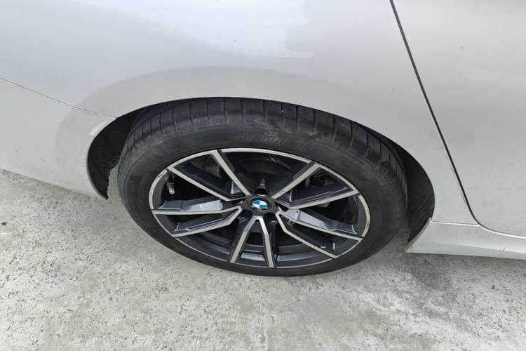 Used BMW 3 Series 2023 325Li M Sport Package Right Rear Wheel Hub