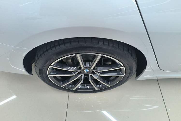 Used BMW 3 Series 2023 325Li M Sport Package Right Rear Wheel Hub