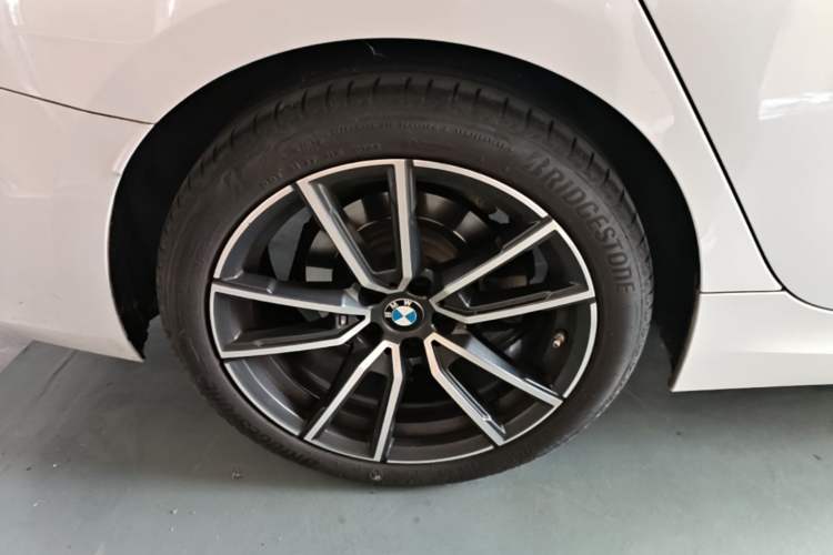 Used BMW 3 Series 2023 325Li M Sport Package Right Rear Wheel Hub