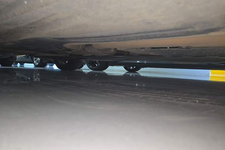 Used BMW 3 Series 2023 325Li M Sport Package Right Side Sill