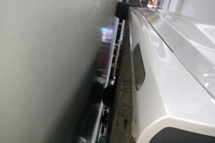 Used BMW 3 Series 2023 325Li xDrive M Sport Package Right Side Sill