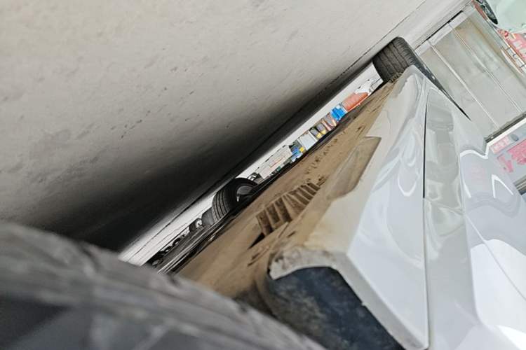 Used BMW 3 Series 2023 325Li M Sport Package Right Side Sill