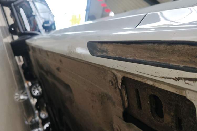 Used BMW 3 Series 2023 325Li M Sport Package Right Side Sill