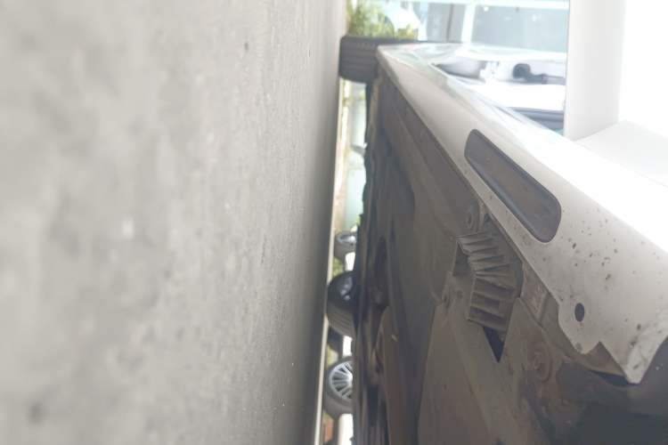 Used BMW 3 Series 2023 325Li M Sport Package Right Side Sill