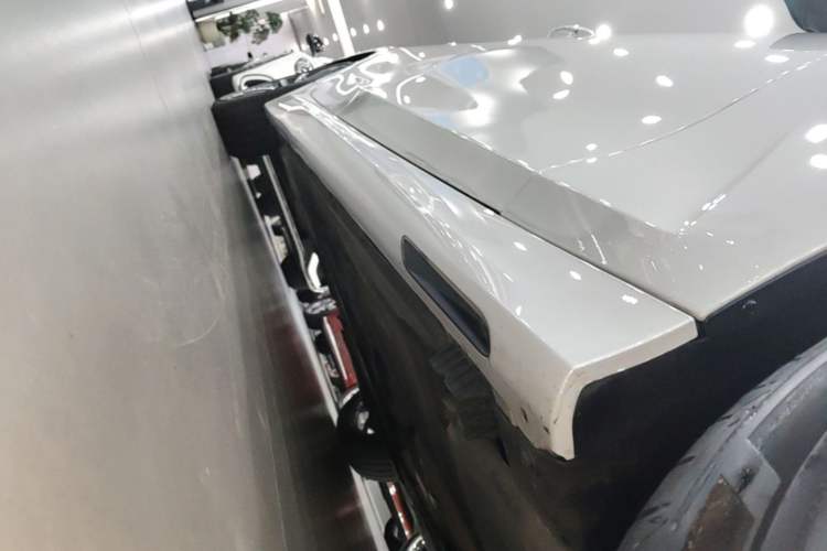 Used BMW 3 Series 2023 325Li M Sport Package Right Side Sill