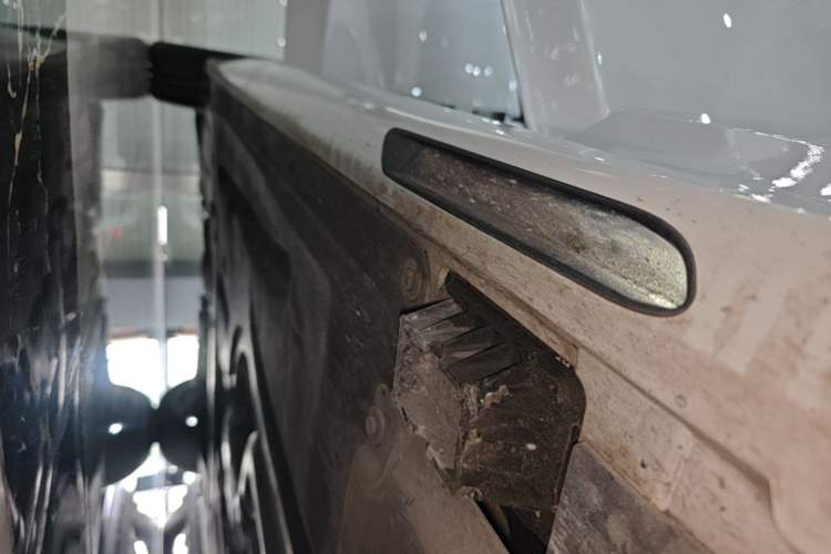 Used BMW 3 Series 2023 325Li M Sport Package Right Side Sill