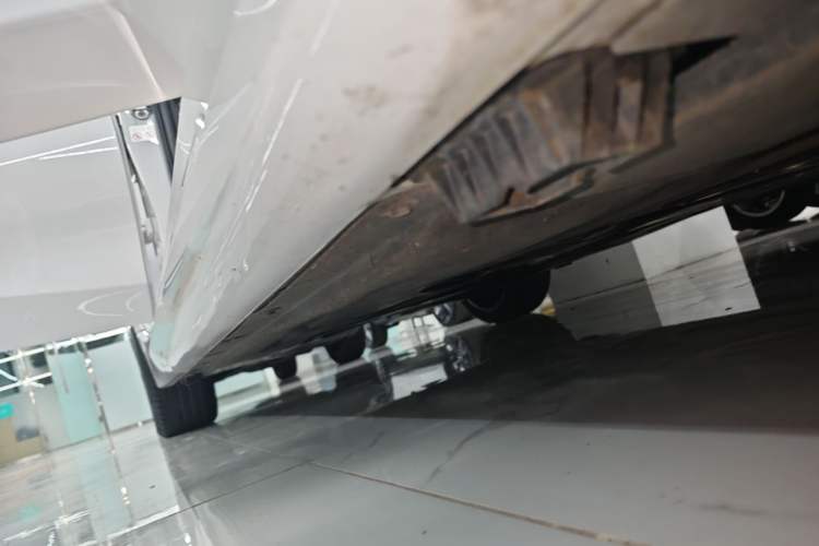 Used BMW 3 Series 2023 320Li M Sport Package Right Side Sill