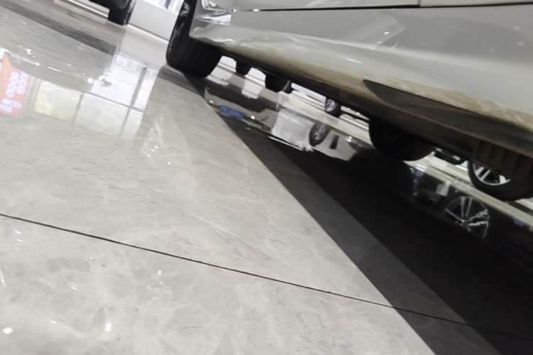 Used BMW 3 Series 2023 325i M Sport Package Right Side Sill