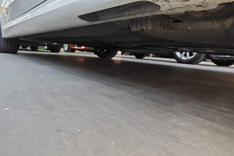 Used BMW 3 Series 2023 325Li M Sport Package Right Side Sill