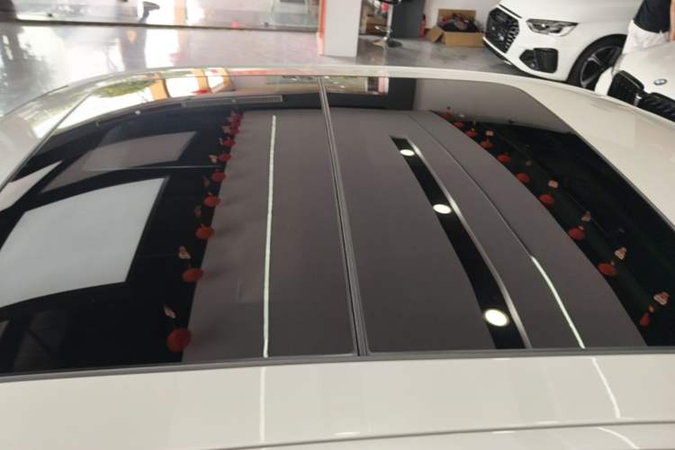 Used BMW 3 Series 2023 325Li M Sport Package Roof