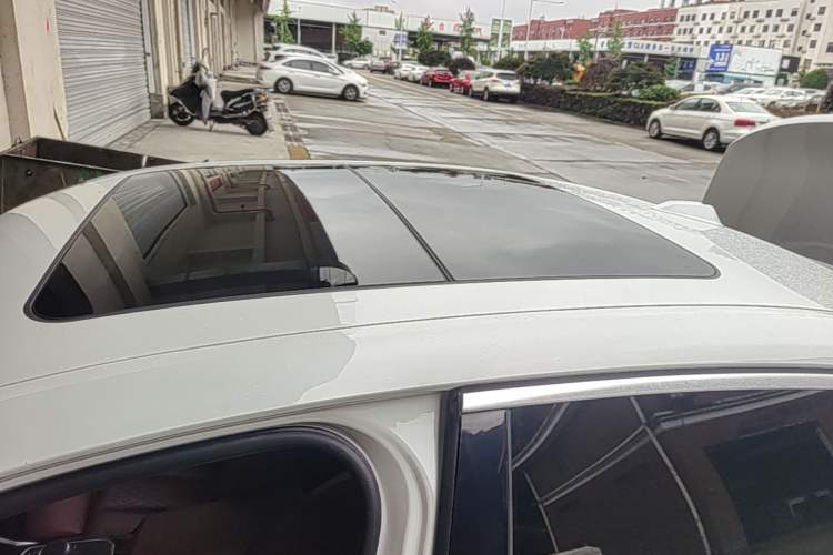Used BMW 3 Series 2023 320Li M Sport Package Roof