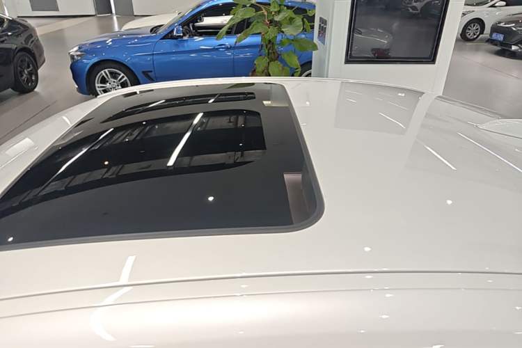 Used BMW 3 Series 2023 325i M Sport Package Roof