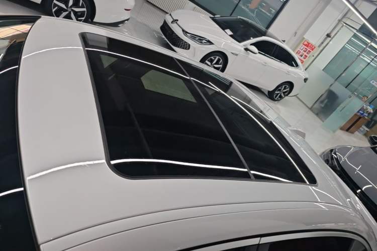 Used BMW 3 Series 2023 320Li M Sport Package Roof