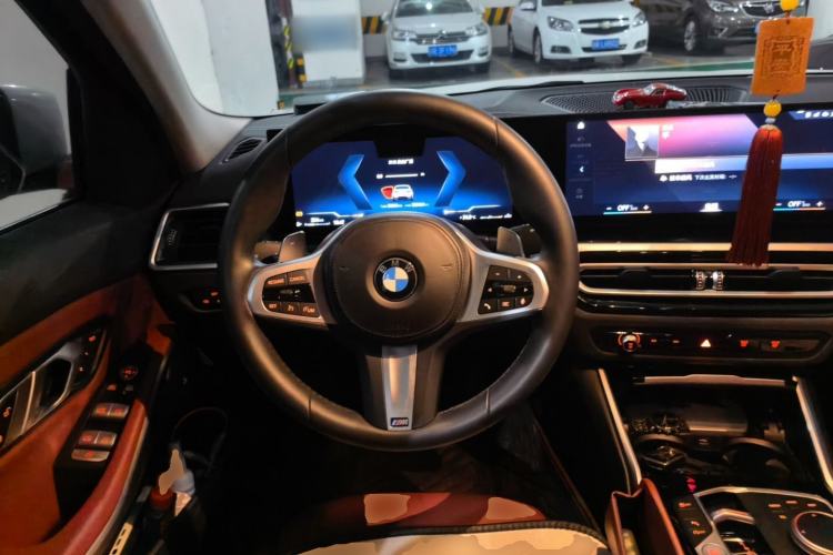 Used BMW 3 Series 2023 320Li M Sport Package Steering Wheel