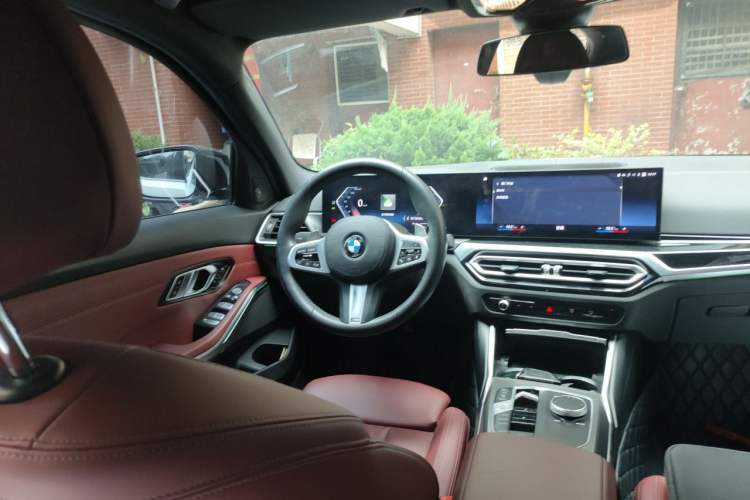 Used BMW 3 Series 2023 325i M Sport Night Edition Package Steering Wheel
