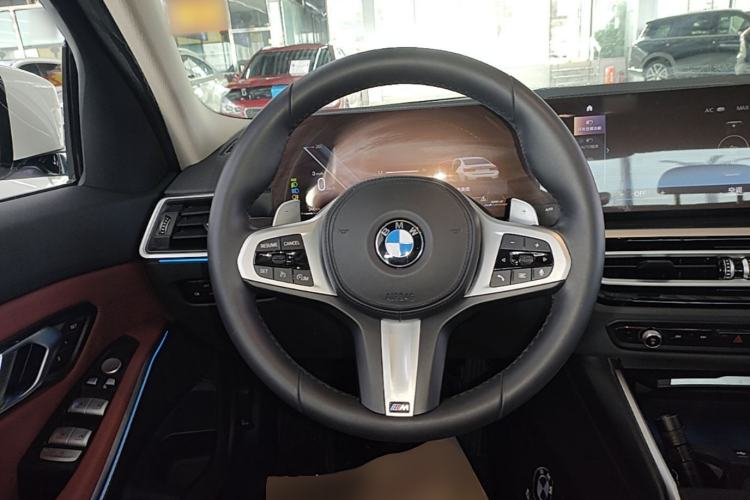 Used BMW 3 Series 2023 325i M Sport Package Steering Wheel