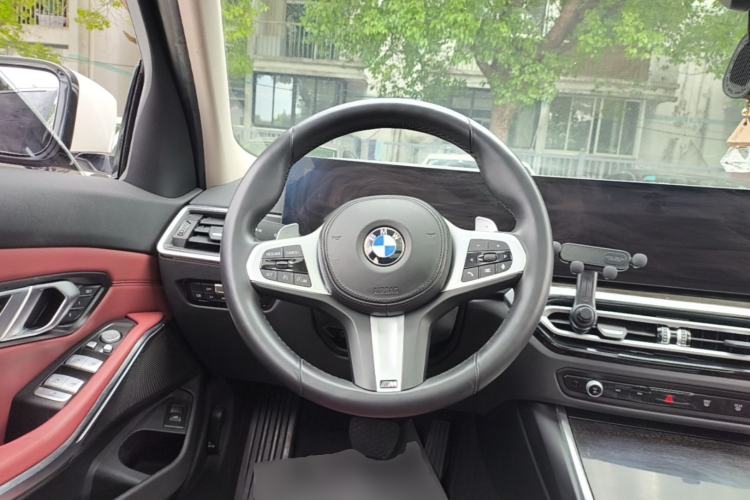 Used BMW 3 Series 2023 325Li M Sport Package Steering Wheel