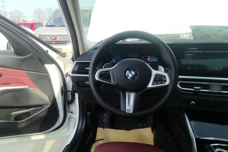 Used BMW 3 Series 2023 320Li M Sport Package Steering Wheel