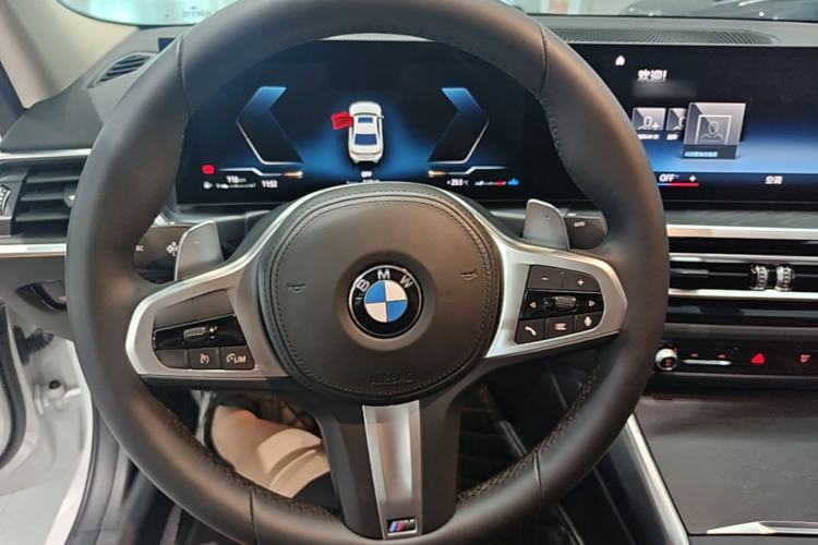 Used BMW 3 Series 2023 325i M Sport Package Steering Wheel