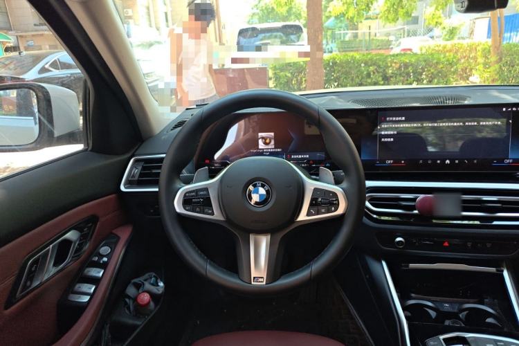 Used BMW 3 Series 2023 320i M Sport Package Steering Wheel