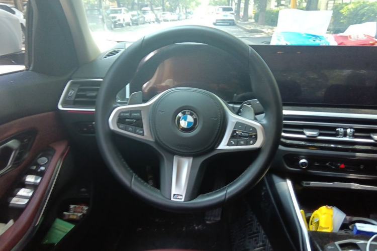 Used BMW 3 Series 2023 325Li M Sport Package Steering Wheel