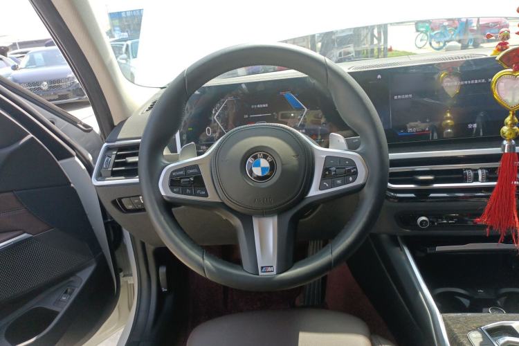 Used BMW 3 Series 2023 325Li M Sport Package Steering Wheel