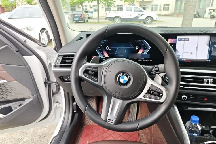 Used BMW 3 Series 2023 325Li M Sport Package Steering Wheel