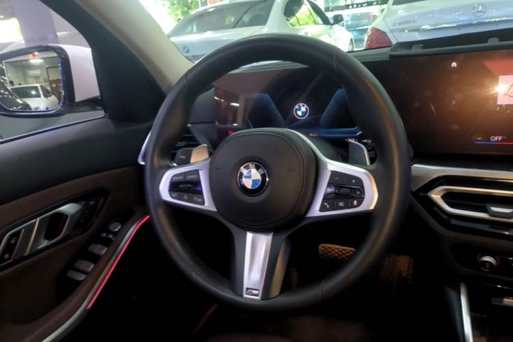 Used BMW 3 Series 2023 325Li M Sport Package Steering Wheel
