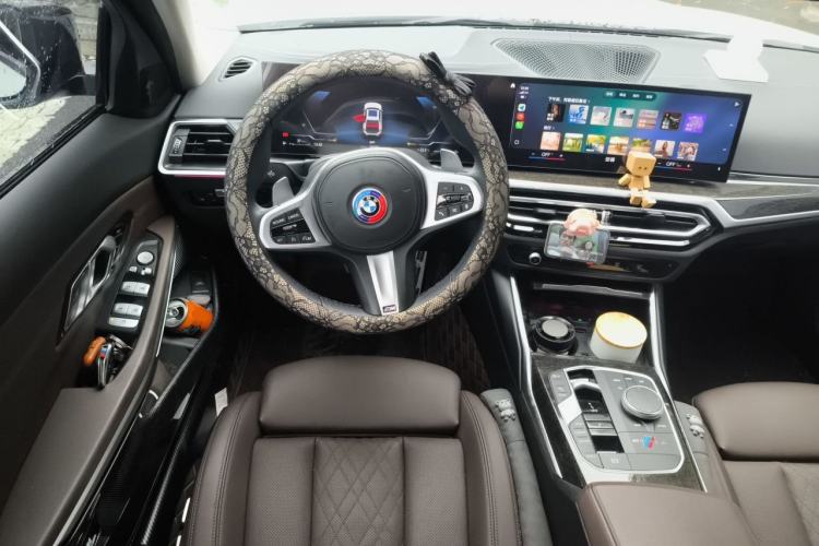 Used BMW 3 Series 2023 325Li M Sport Package Steering Wheel