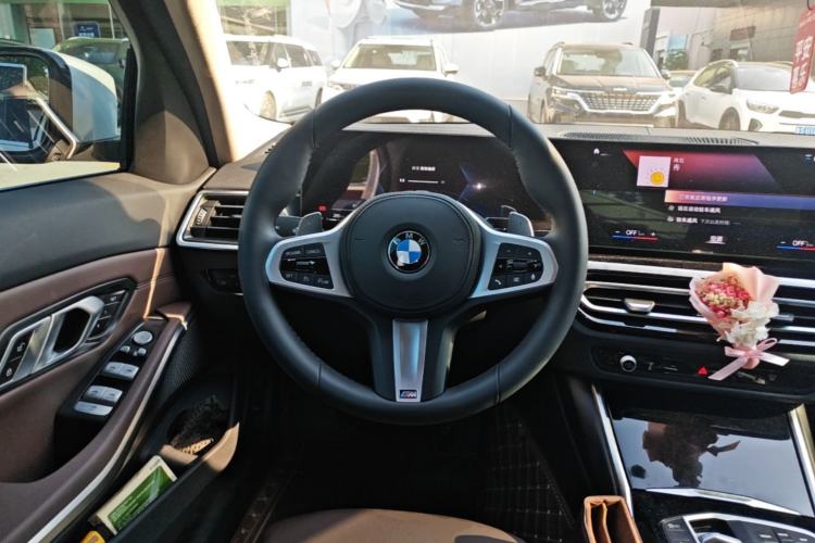 Used BMW 3 Series 2023 320Li M Sport Package Steering Wheel