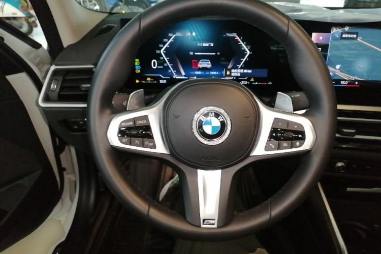 Used BMW 3 Series 2023 320Li M Sport Package Steering Wheel