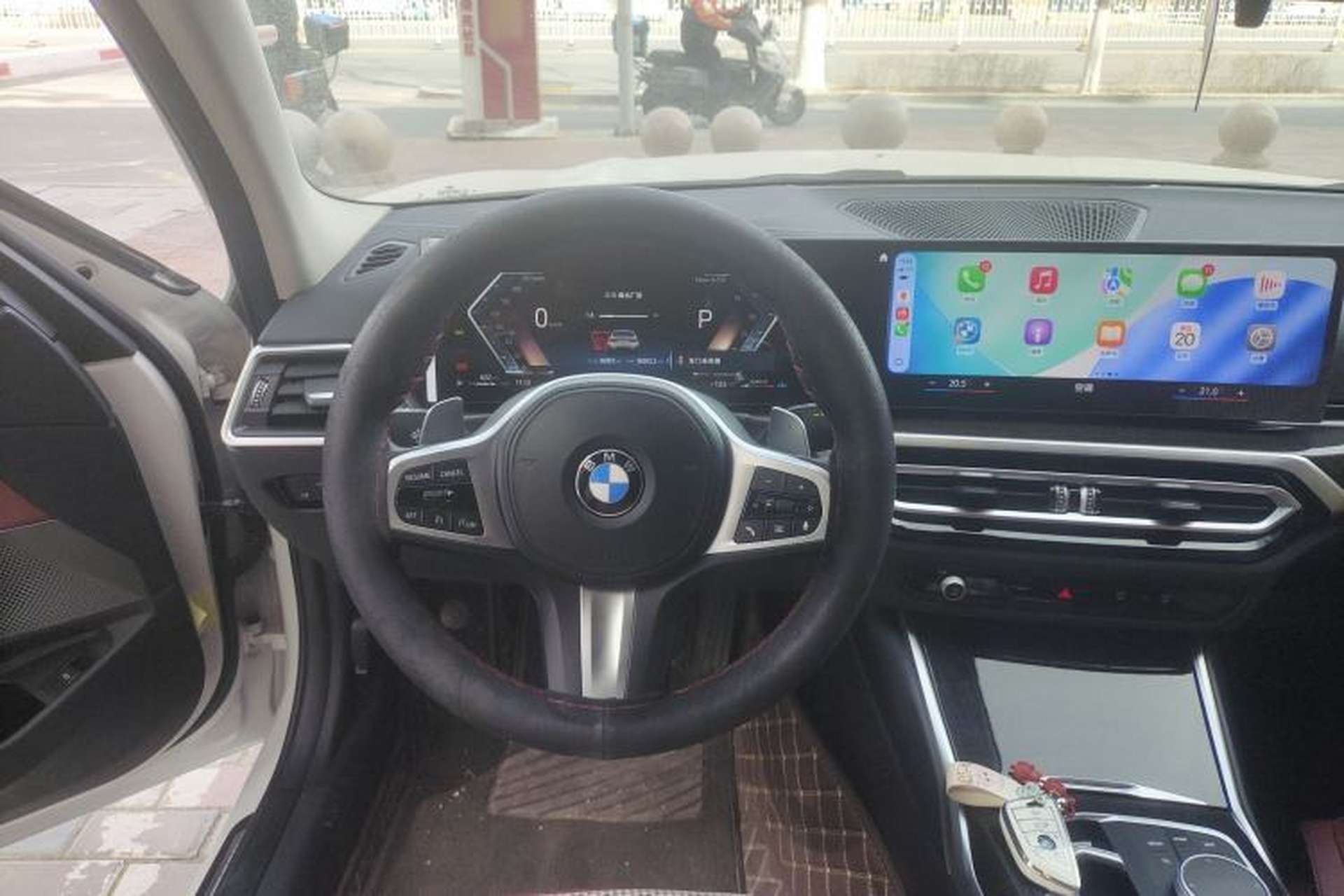 Used BMW 3 Series 2023 325Li M Sport Package Steering Wheel
