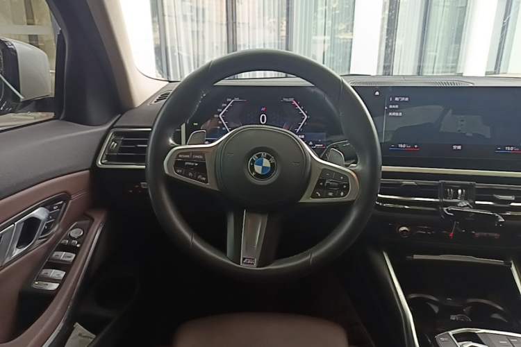 Used BMW 3 Series 2023 320Li M Sport Package Steering Wheel
