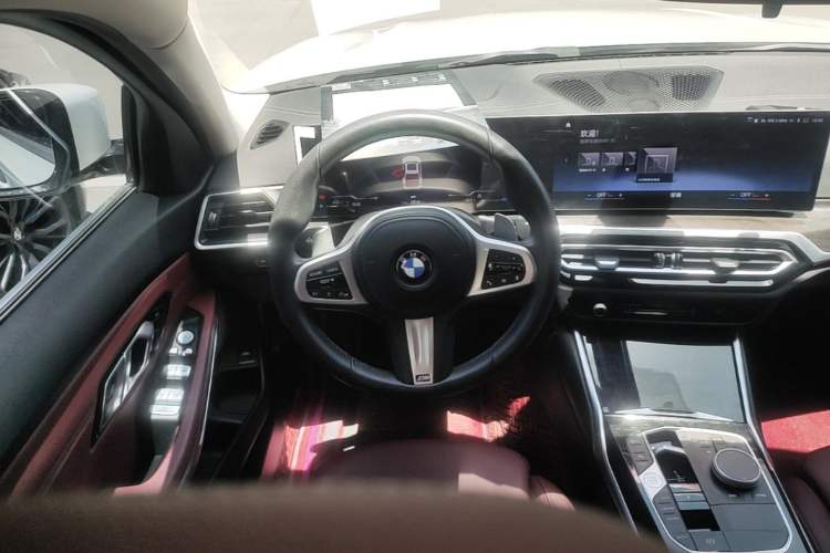 Used BMW 3 Series 2023 325Li M Sport Package Steering Wheel
