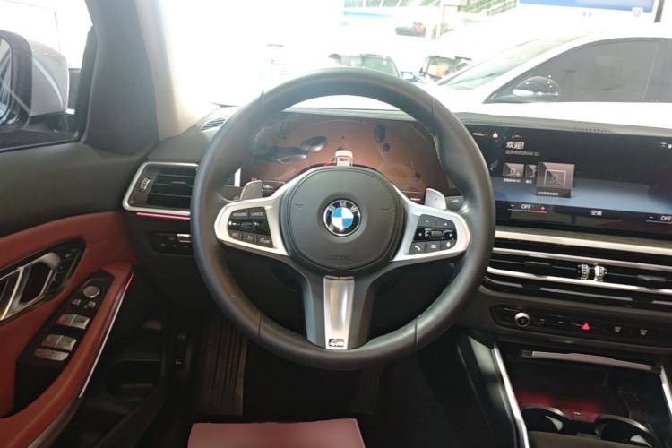 Used BMW 3 Series 2023 325i M Sport Package Steering Wheel