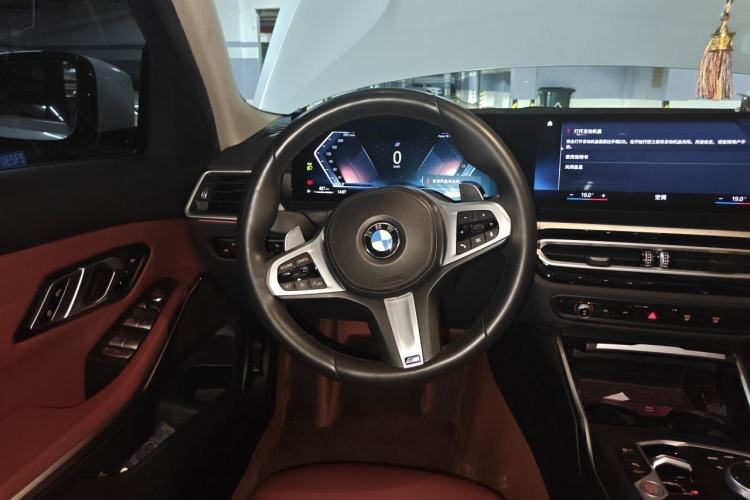 Used BMW 3 Series 2023 325i M Sport Package Steering Wheel