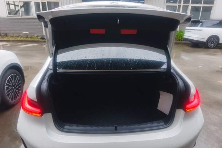 Used BMW 3 Series 2023 325i M Sport Night Edition Package Trunk