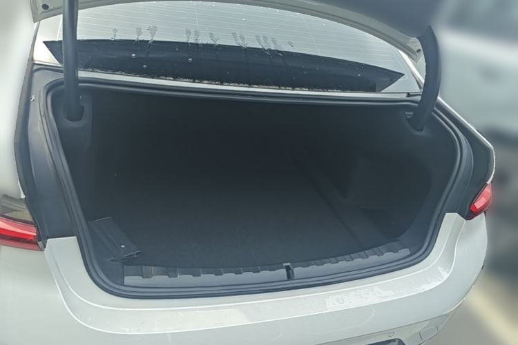 Used BMW 3 Series 2023 320Li M Sport Package Trunk