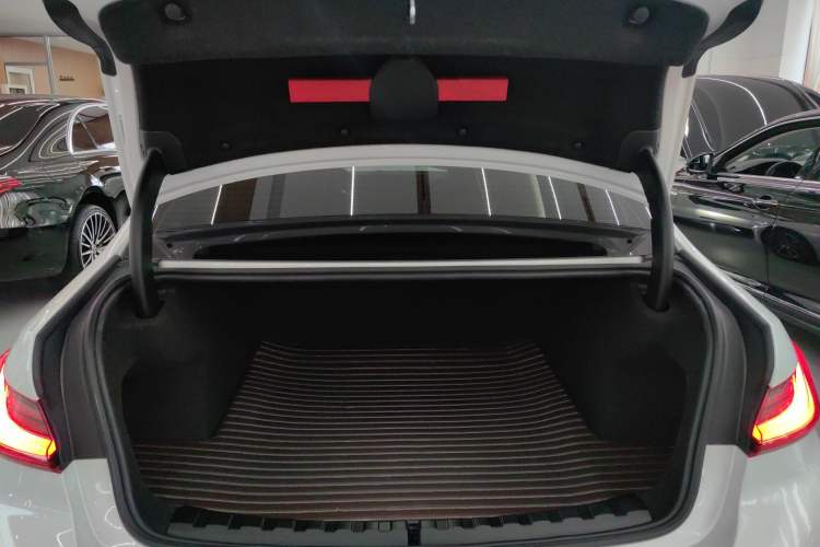 Used BMW 3 Series 2023 320Li M Sport Package Trunk