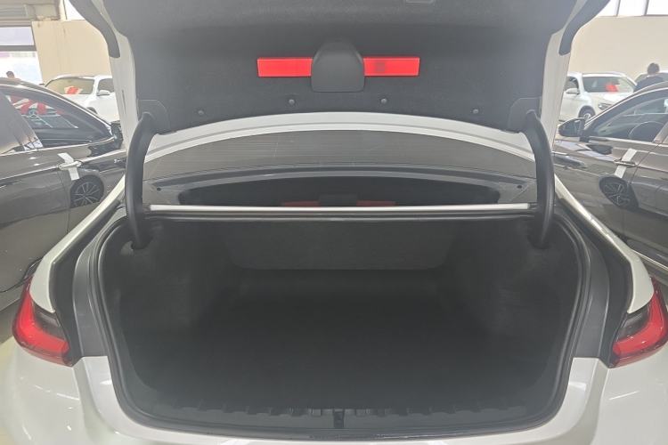 Used BMW 3 Series 2023 325Li M Sport Package Trunk