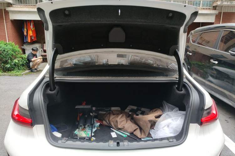 Used BMW 3 Series 2023 325i M Sport Night Edition Package Trunk