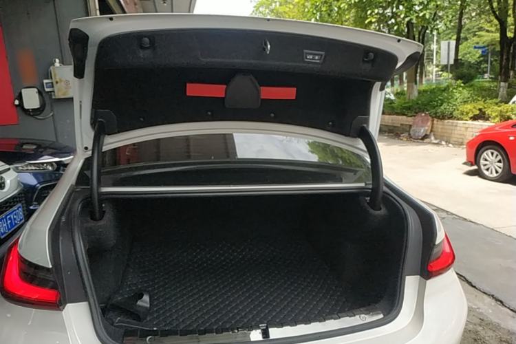 Used BMW 3 Series 2023 325Li M Sport Package Trunk