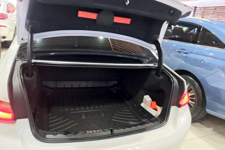 Used BMW 3 Series 2023 320Li M Sport Package Trunk