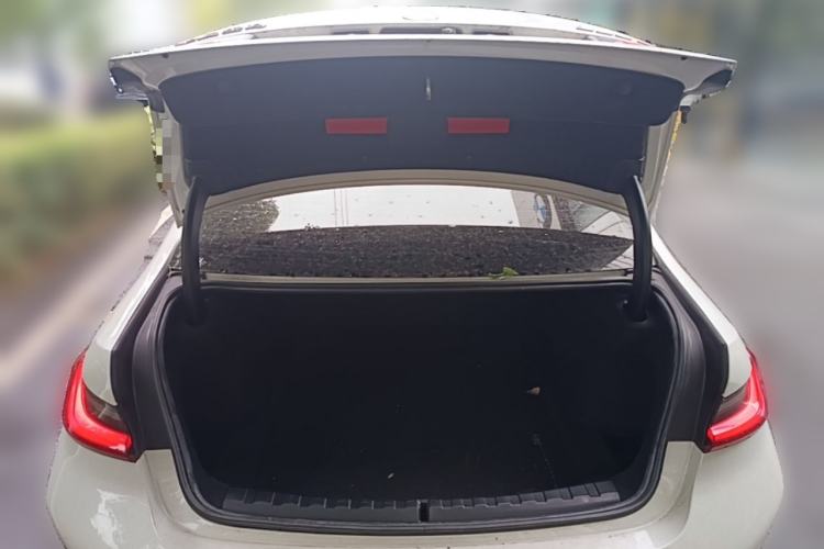Used BMW 3 Series 2023 320Li M Sport Package Trunk
