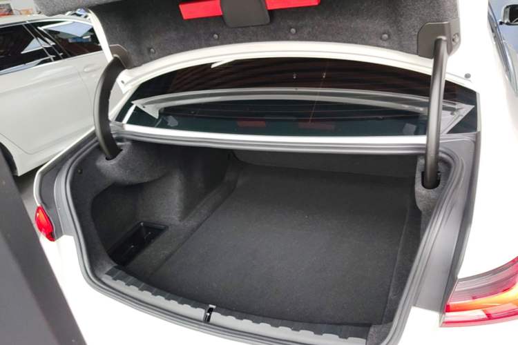 Used BMW 3 Series 2023 325Li M Sport Package Trunk