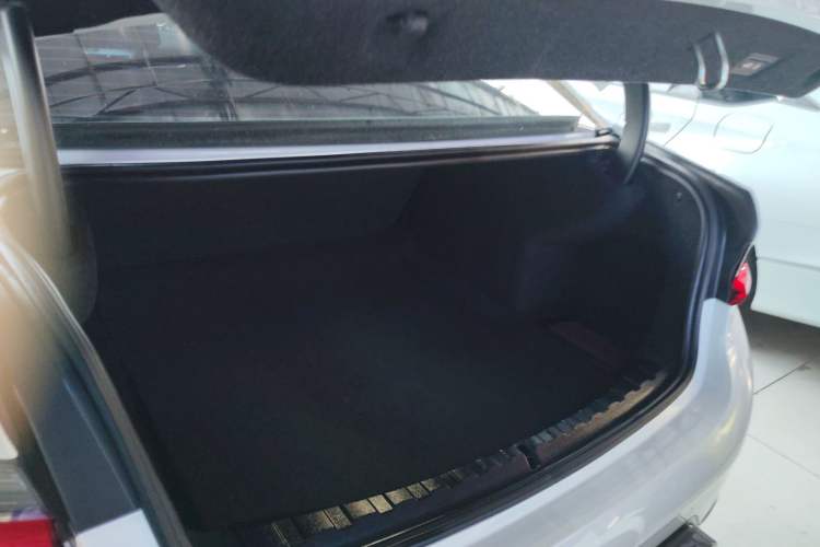 Used BMW 3 Series 2023 325Li M Sport Package Trunk