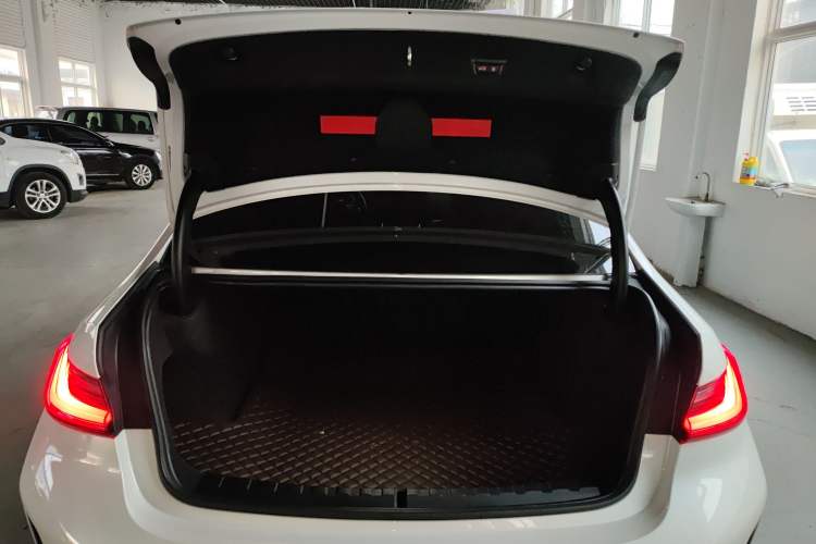 Used BMW 3 Series 2023 325Li M Sport Package Trunk