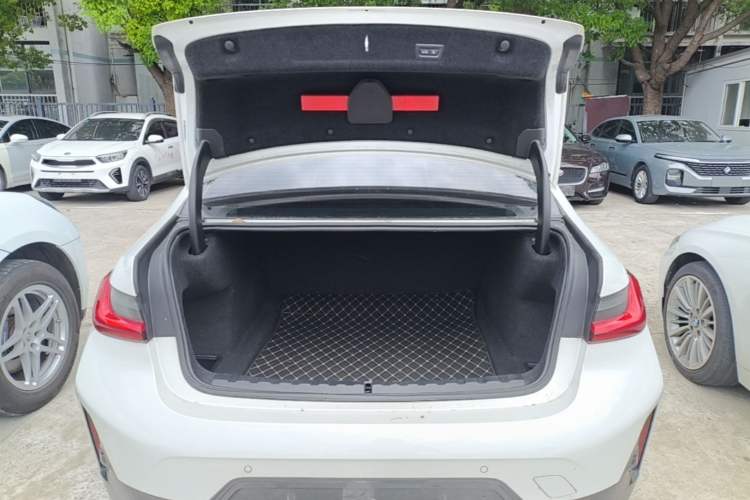 Used BMW 3 Series 2023 325Li M Sport Package Trunk