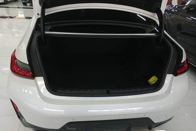 Used BMW 3 Series 2023 325i M Sport Night Edition Package Trunk
