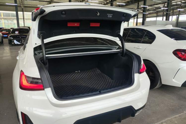 Used BMW 3 Series 2023 325Li M Sport Package Trunk
